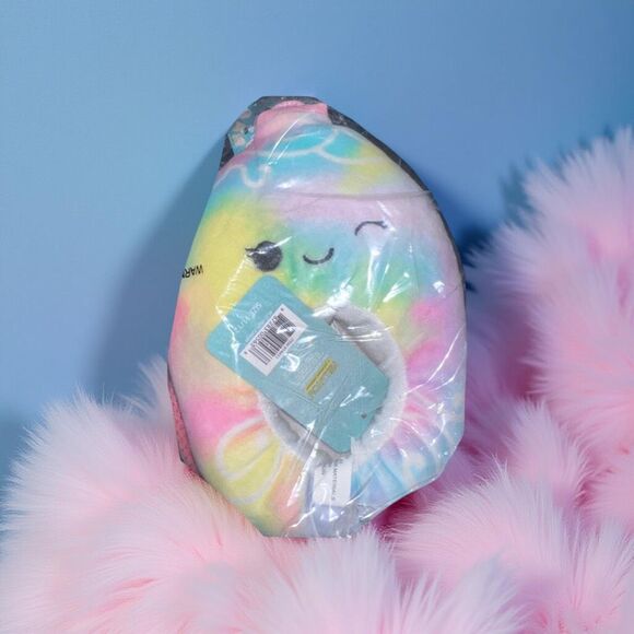 NWT SQUISHMALLOW Odessa Christmas Ornament SLIPPERS Kids Size 11/12 KELLYTOY - Picture 1 of 3